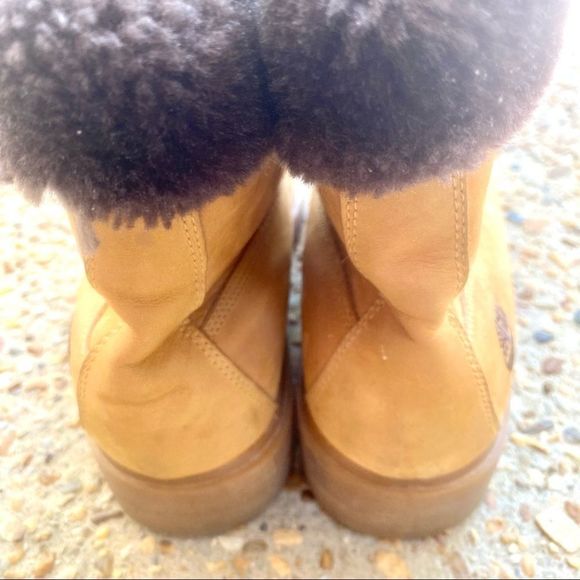 Timberland Tan Leather Faux Fur Trim Ankle Boots - Picture 4 of 8